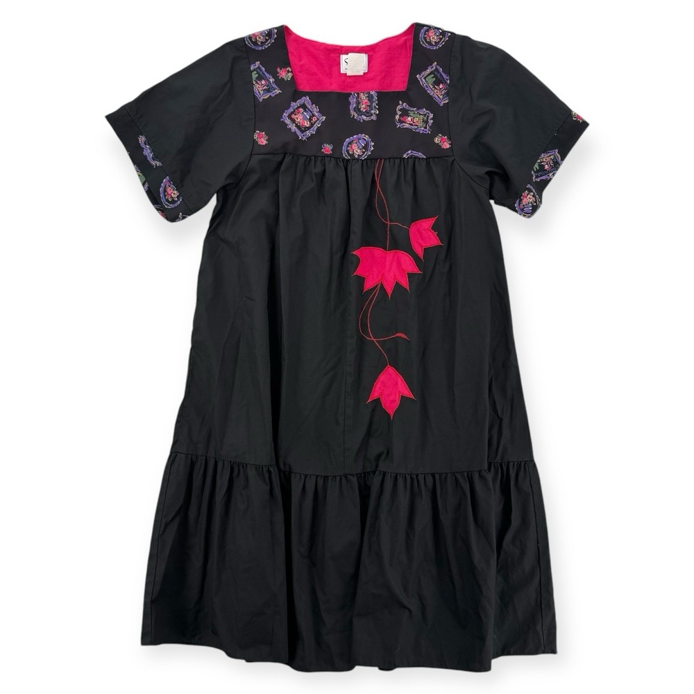 Vintage RM Malumi of Hawaii Muumuu Dress Womens Medium Black Floral Ruffle Midi